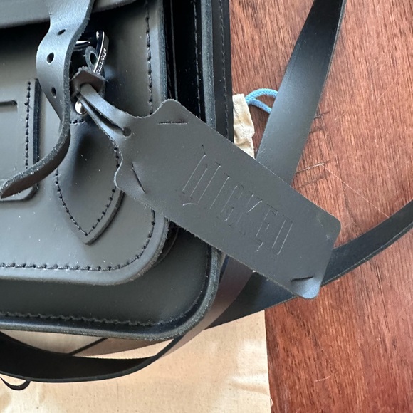 Cambridge small messenger, wicked bag new - Picture 2 of 4